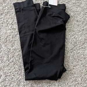 Ingrid and Isabel maternity leggings